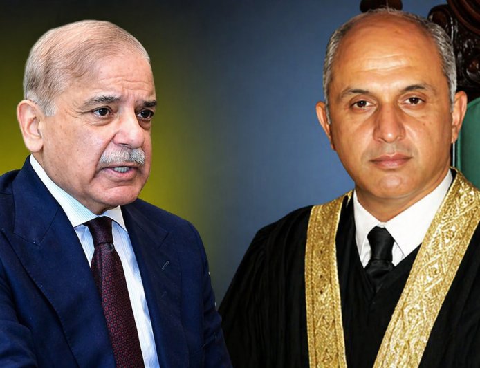 PM को समन की धमकी, 60 मिनट में जज का ट्रांसफर… पाकिस्तान में लोकतंत्र पर उठे सवाल