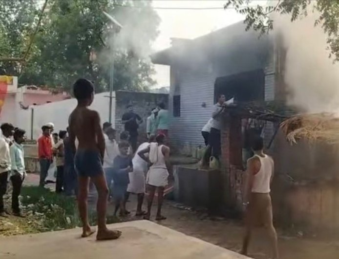 कौशांबी में गैस सिलेंडर ब्लास्ट, चाय बनाते समय हादसा, महिला गंभीर रूप से झुलसी