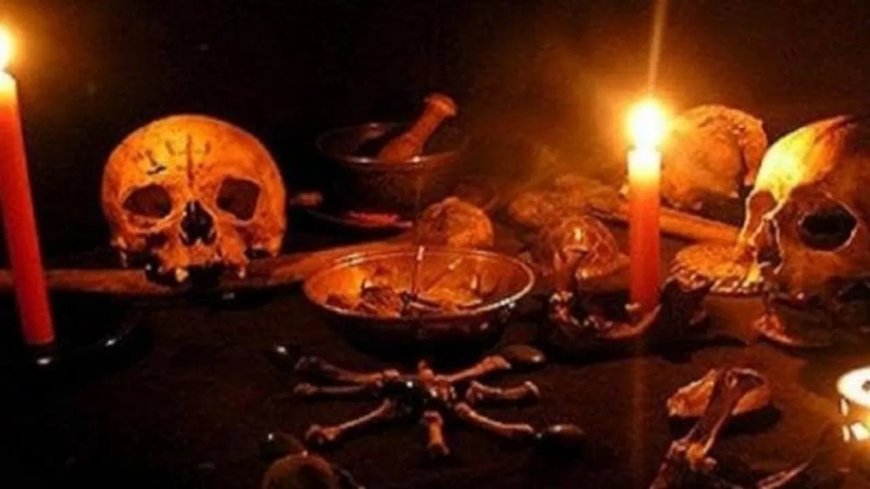 ढोंगी बाबा ने भूत उतारने के नाम पर युवती की गर्दन पर रगड़ा बांका, बाल पकड़कर जमीन पर पटका