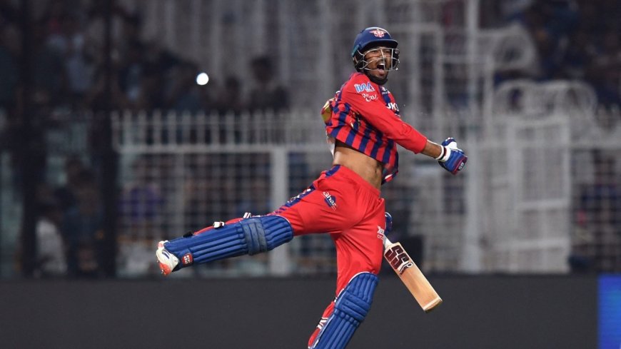 धोनी का हेलीकॉप्टर शॉट देखकर बने फैन, अब मुकुल ने वैसा ही खेल दिखाकर मचा दिया धमाल