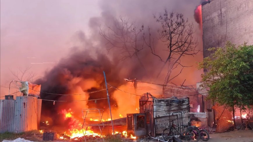 विकासनगर अग्निकांड: 500 झोपड़ियां राख, दो मासूमों की मौत से पसरा मातम