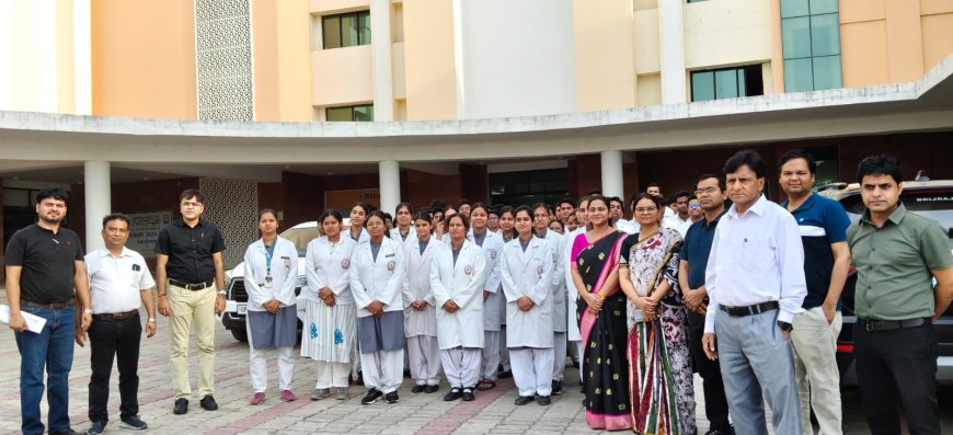 कौशांबी मेडिकल कॉलेज में ‘नारी शक्ति वंदन’ कार्यक्रम, महिला सशक्तिकरण पर दिया गया जोर