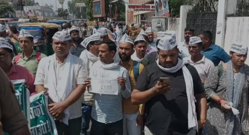 69000 शिक्षक भर्ती विवाद: आरक्षण घोटाले के खिलाफ अभ्यर्थियों का लखनऊ में प्रदर्शन, विधानसभा घेराव का ऐलान