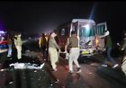 फतेहपुर में भीषण सड़क हादसा, डंपर की टक्कर से दो युवकों की मौत, एक गंभीर