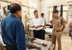 कौशांबी हादसा: मिट्टी का टीला ढहने से 3 की मौत, DM-SP ने अस्पताल पहुंचकर घायलों का जाना हाल