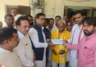 प्रतापगढ़ कांड पर सियासत गरम: पीड़ित परिवार से मिलने जा रहे सपा नेताओं को पुलिस ने रास्ते में रोका, डाक बंगले में हुई मुलाकात