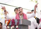 मेरठ से गाजियाबाद तक AAP की बड़ी पदयात्रा, संजय सिंह ने BJP पर बोला हमला, पेपर लीक से लेकर महंगाई तक उठाए सवाल