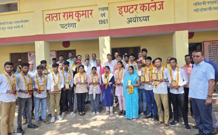 यूपी बोर्ड में एलआरके इंटर कॉलेज के छात्रों का शानदार प्रदर्शन, मेधावियों का हुआ सम्मान