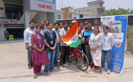 कारगिल शहीदों को समर्पित 3000 किमी यात्रा: अयोध्या पहुंचे युवा साइक्लिस्ट शिवम्, बनाया विश्व रिकॉर्ड का लक्ष्य
