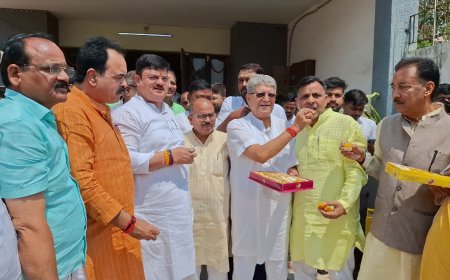 पश्चिम बंगाल में भाजपा की जीत पर अयोध्या में जश्न, नेताओं ने बताया ऐतिहासिक पल