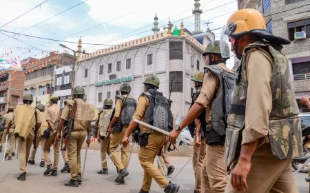 कानपुर पुलिस में बड़ा एक्शन... 168 दिन से गायब सिपाही समेत 14 पुलिसकर्मी सस्पेंड, 118 को नोटिस जारी