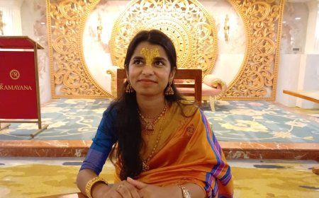 रामलला के दर्शन कर भावुक हुईं मैथिली ठाकुर, बोलीं- अयोध्या का दिव्य अनुभव शब्दों में नहीं बता सकते