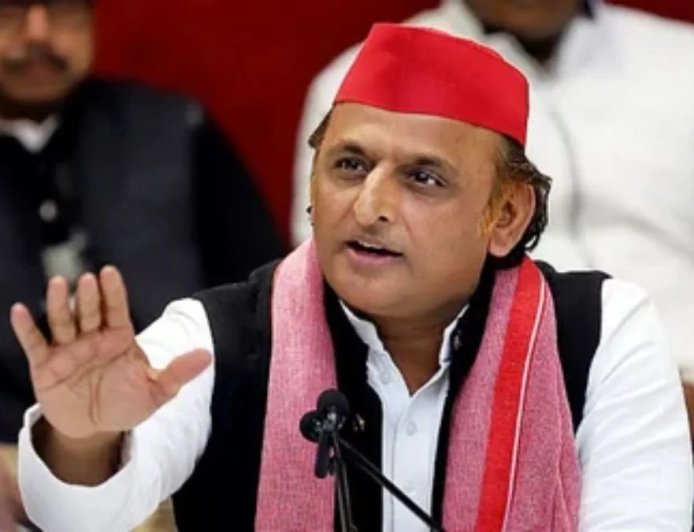 जो पंडित जी कहेंगे वही करूंगा... 2027 चुनाव से पहले अखिलेश यादव का न्यू समाजवादी अवतार