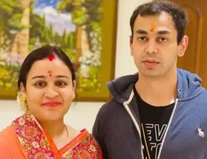 38 साल की उम्र में प्रतीक यादव का निधन, घर के किचन में अचेत मिले, मौत की वजह बनी रहस्य