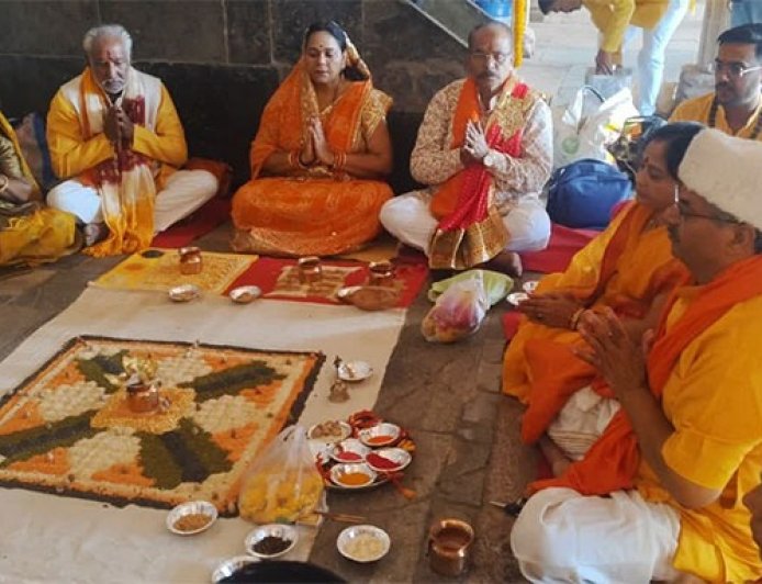 भोजशाला में गूंजे वैदिक मंत्र, हुई वाग्देवी की स्थापना… हाई कोर्ट के फैसले के बाद धार में बड़ा धार्मिक आयोजन