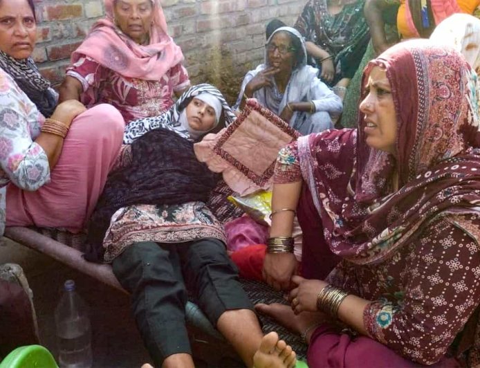 बदायूं में कच्छा-बनियान गैंग का आतंक, एक रात में 5 घरों में डकैती… महिलाओं को पीटा, लाखों की लूट