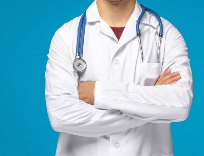 शादी के 18 दिन बाद खुला फर्जी डॉक्टर का राज, MBBS नहीं 10वीं पास निकला पति