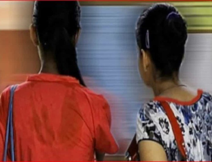 लड़कों से नहीं, आपस में करेंगे शादी… 2 लड़कियों की जिद से थाने में मचा हड़कंप, 2 दिन चला ड्रामा