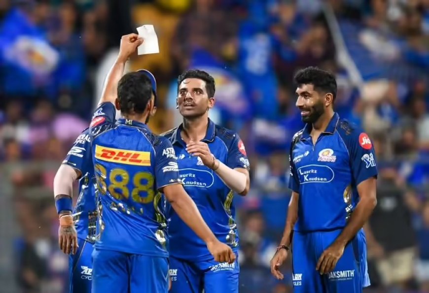 IPL विकेट के बाद निकाली पर्ची, लिखा- 15 साल का दर्द खत्म, मुंबई इंडियंस के रघु शर्मा की पर्ची ने किया सबको भावुक