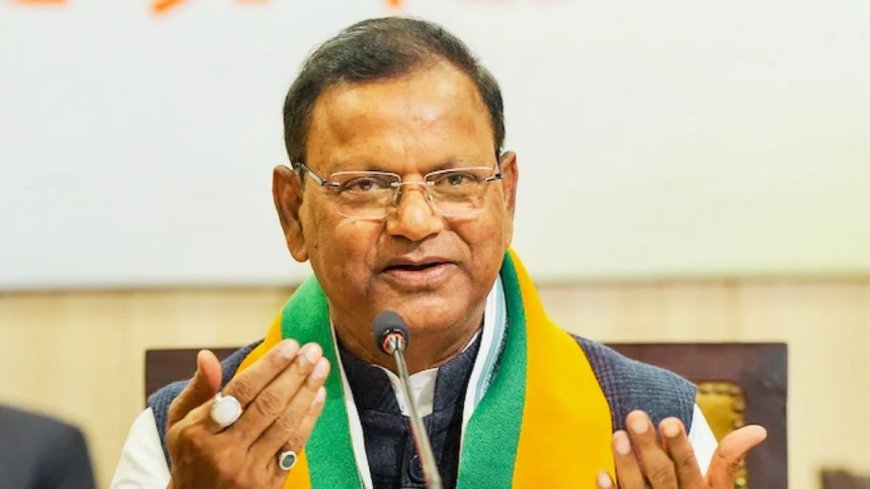 पंकज चौधरी का अखिलेश यादव पर तीखा वार- हार की हताशा में लोकतांत्रिक संस्थाओं को बदनाम कर रही सपा