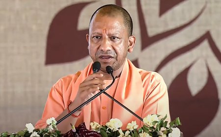 मच्छर बीमारी फैलाता था, माफिया बेरोजगारी… कुशीनगर में योगी का सपा पर निशाना, फाजिलनगर को लेकर भी बड़ा ऐलान