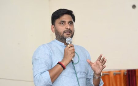 'हजारों का इलाज, सैकड़ों युवाओं को रोजगार' भाजपा संगठन में तेजी से बढ़ रहा नीरज सिंह का कद, बने यूपी भाजपा के प्रदेश उपाध्यक्ष