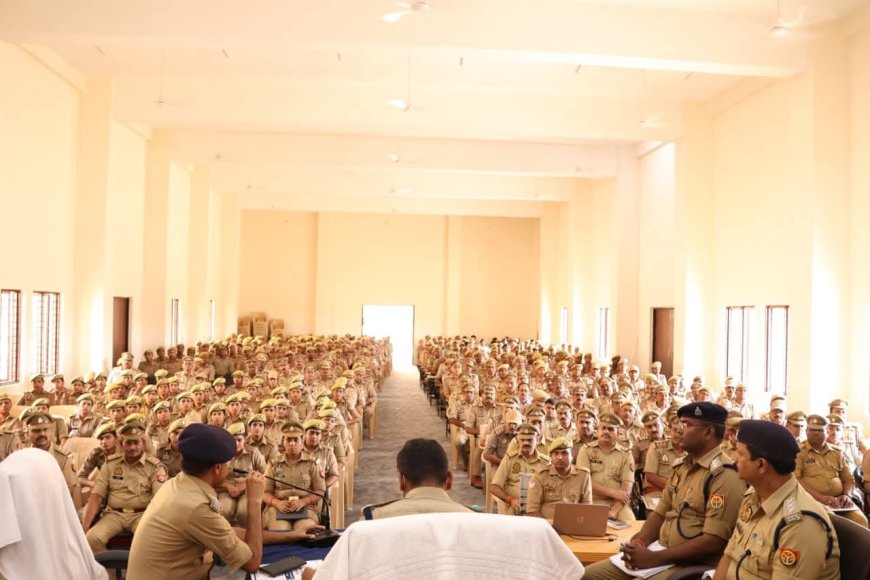यूपी पुलिस भर्ती परीक्षा में नकल रोकने का फुल प्लान तैयार: अमेठी में एसपी ने सभी को किया अलर्ट, 12 केंद्रों पर रहेगी पुलिस की कड़ी निगरानी