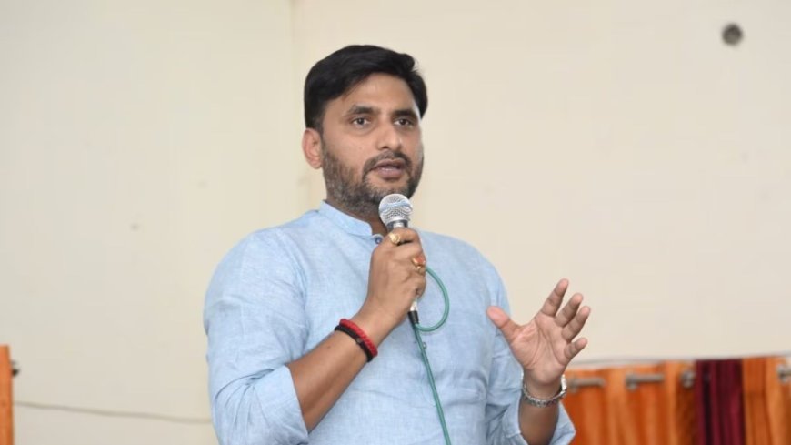 'हजारों का इलाज, सैकड़ों युवाओं को रोजगार' भाजपा संगठन में तेजी से बढ़ रहा नीरज सिंह का कद, बने यूपी भाजपा के प्रदेश उपाध्यक्ष