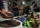 बाराबंकी में नकली चायपत्ती फैक्ट्री का भंडाफोड़, इस्तेमाल की हुई चायपत्ती को रंगकर ब्रांडेड पैक में बेच रहे थे, STF-FSDA की कार्रवाई में 800 किलो माल जब्त