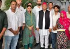 ललिता हत्याकांड पर गरमाई यूपी की सियासत, इकरा हसन ने पीड़ित परिवार को अखिलेश से मिलवाया, सपा मुखिया बोले- सदन में उठाएंगे मामला,