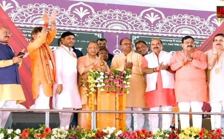 'अब गिरगिट भी इनसे शर्माने लगा होगा' प्रतापगढ़ में CM योगी का विपक्ष पर सबसे तीखा हमला, बोले- जहां ढांचा देखना चाहते थे  बाबरी, वहां आज भव्य मंदिर है