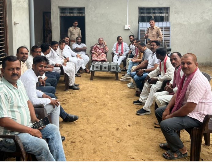 2027 की तैयारी में जुटी समाजवादी पार्टी,  विधायक नादिरा सुल्तान ने कार्यकर्ताओं को दिया बूथ जीतने का मंत्र, बैठक में अखिलेश यादव को मुख्यमंत्री बनाने का संकल्प