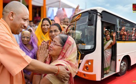 यूपी में 60 साल से ज्यादा की उम्र की महिलाओं का रोडवेज सफर फ्री,  सीएम योगी से रोते हुए बोलीं बुजुर्ग महिला- अब परिवार वालों के सहारे नहीं रहना पड़ेगा