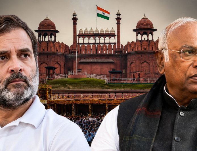 राहुल-खड़गे लगातार दूसरे साल लालकिले के समारोह से रहे दूर, 2024 में पांचवीं लाइन में बैठाने पर हुआ था विवाद, BJP ने कांग्रेस पर साधा निशाना