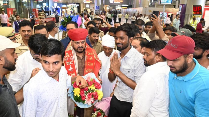 बृजभूषण शरण सिंह की लखनऊ में एंट्री, बोले- लखनऊ हमारा घर है, धर्मेंद्र प्रधान को बताया बेदाग, काफिले से शहीद पथ हुआ जाम