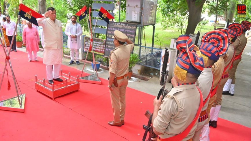 राष्ट्रगान शुरू होते ही मंच से उतरे विधानसभा अध्यक्ष सतीश महाना, वीडियो वायरल होने के बाद उठे सवाल, आयोजकों ने दी सफाई