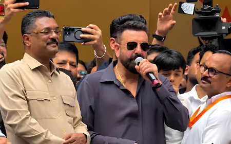 संजय दत्त ने मंच पर मराठी बोलने से किया इनकार, मंत्री को दिया दो टूक जवाब, बोले- 6 साल येरवडा जेल में रहा, तब भी नहीं सीखा